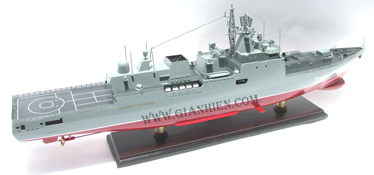 Modell-Kriegsschiff Admiral Grigorovich 80 x 11 x H. 26 cm