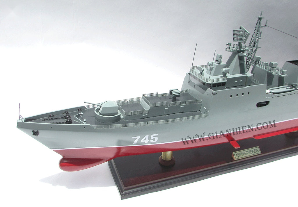 Modell-Kriegsschiff Admiral Grigorovich 80 x 11 x H. 26 cm