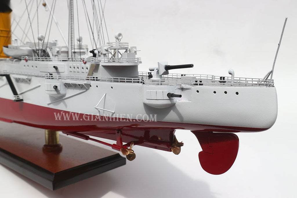 Modell-Kriegsschiff Askold 101 x 15 x H. 41 cm