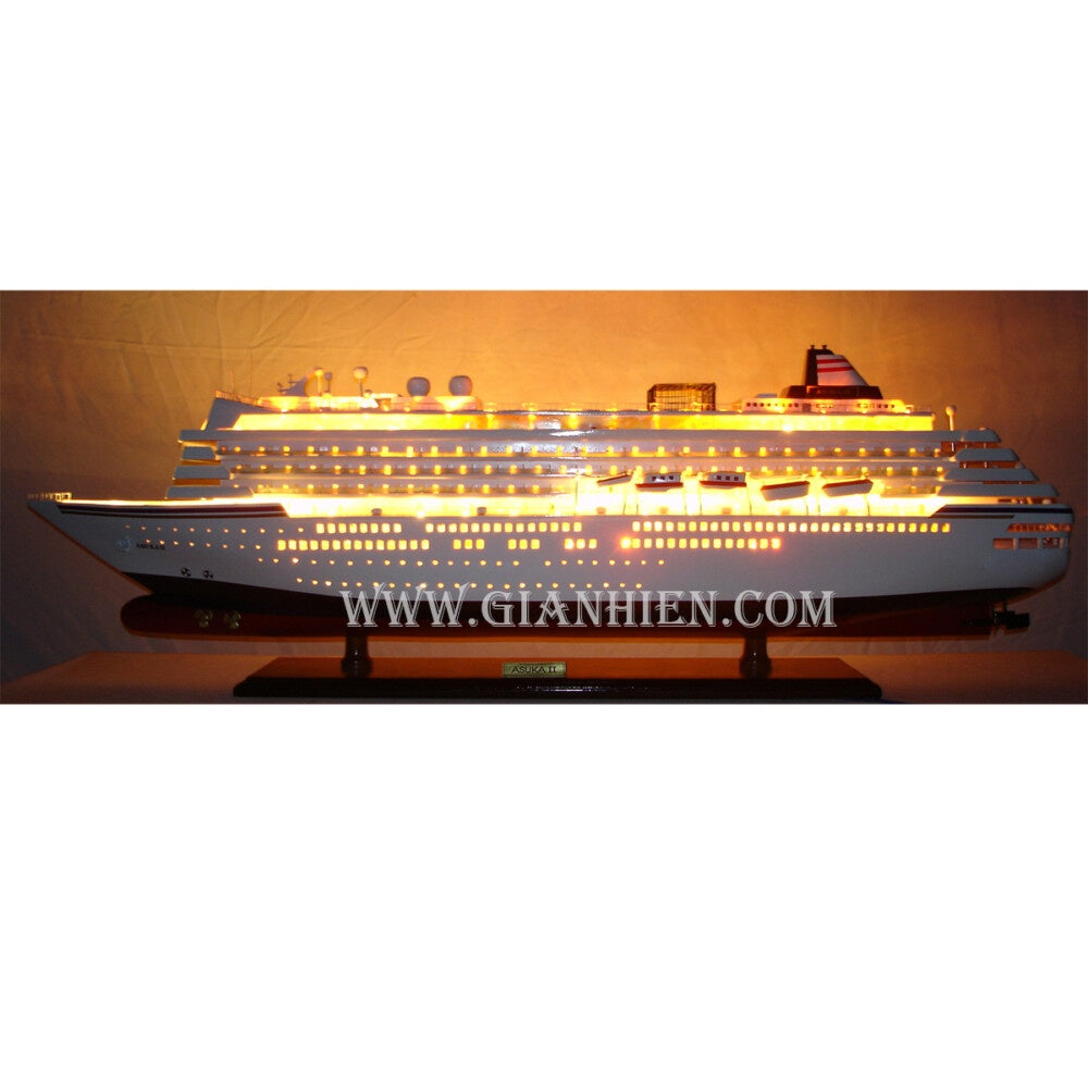 Model Ocean Liner ASUKA II with Lights 103 x 17 x H. 34 cm