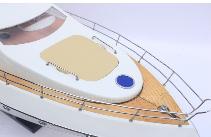Modellyacht Azimut 68 90 x 23 x H. 36 cm