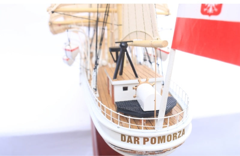 Modellsegelschiff Dar Pomorza 68 x 23 x H. 52 cm