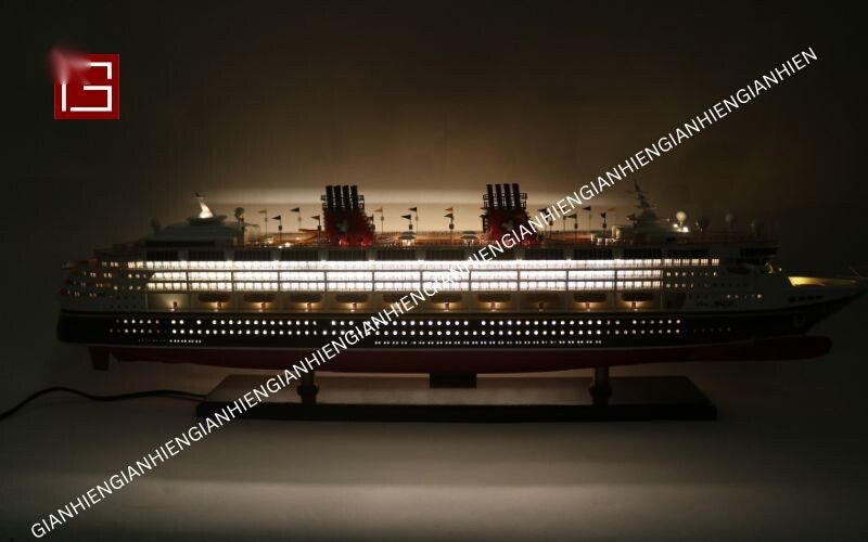 Model Ship DISNEY MAGIC with LIGHTS 103 x 16 x H. 32 cm