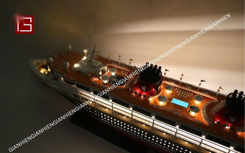 Model Ship DISNEY MAGIC with LIGHTS 103 x 16 x H. 32 cm