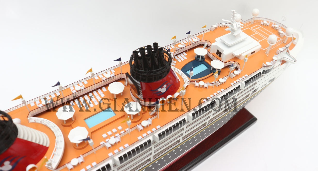 Modell-Ozeanliner Disney Wonder 103 x 16 x H. 32 cm