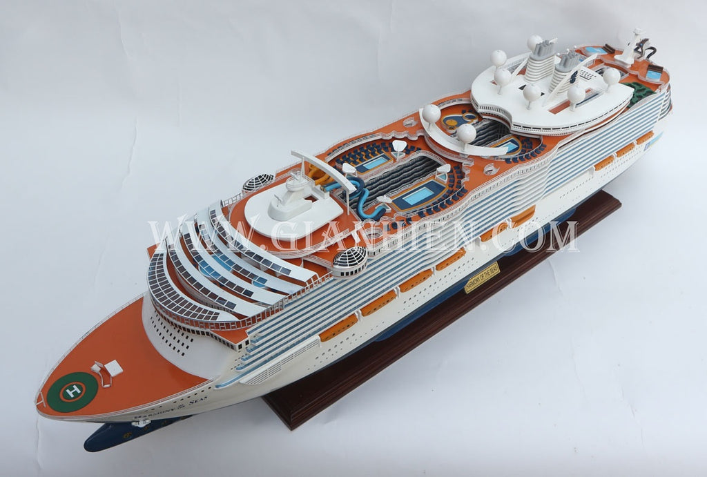 Model Ocean Liner Harmony of the SEAS 100 x 20 x H. 32 cm