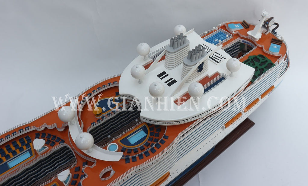 Model Ocean Liner Harmony of the SEAS 100 x 20 x H. 32 cm