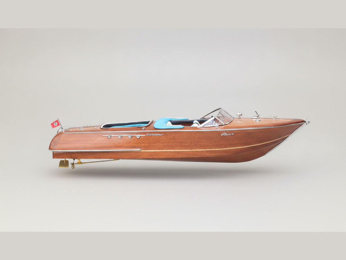 Half-Hull Model Riva Aquarama (natural hull finished) 100 x 10 x H. 30 cm