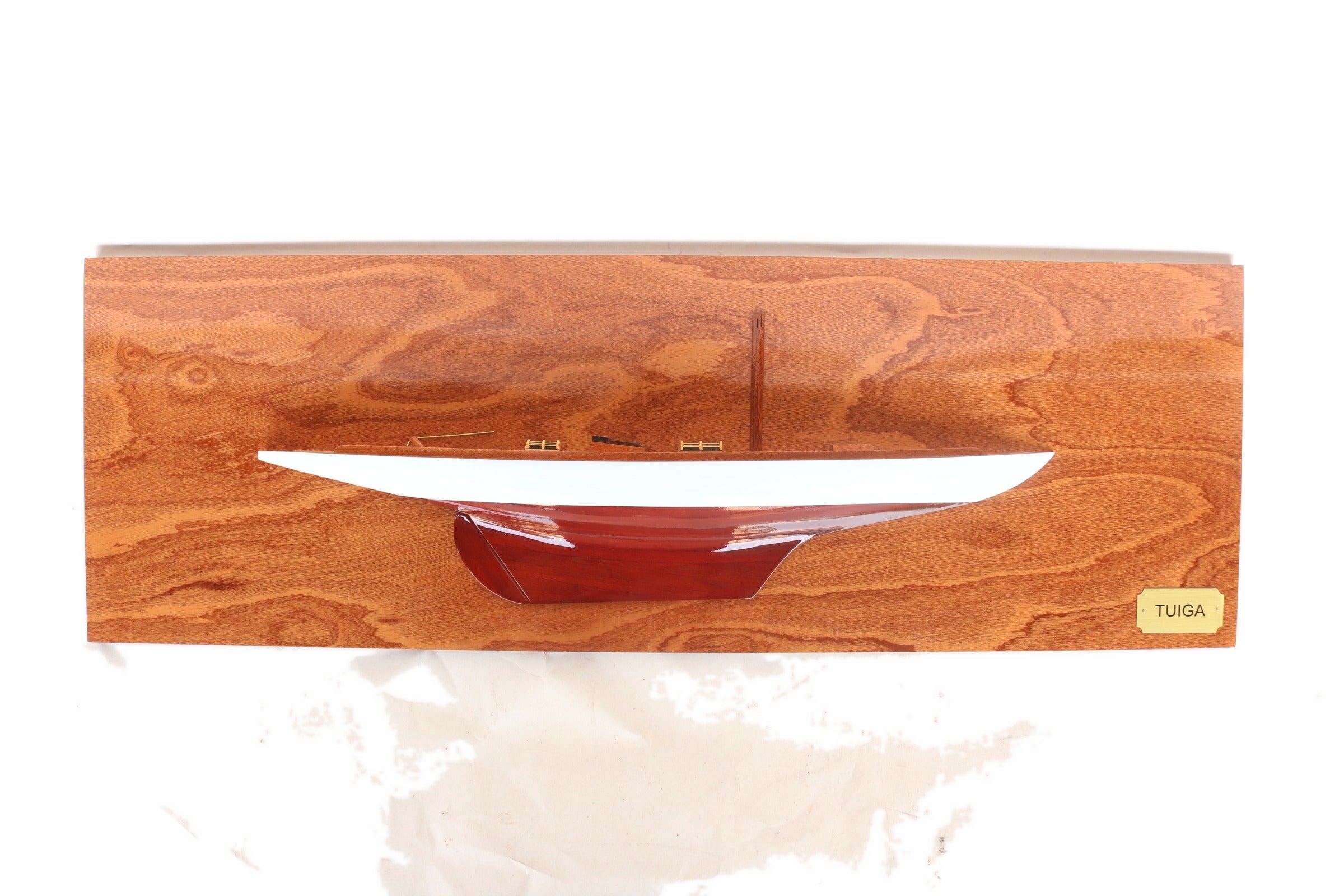 Half-Hull Model Tuiga 115 x 12 x H. 36 cm