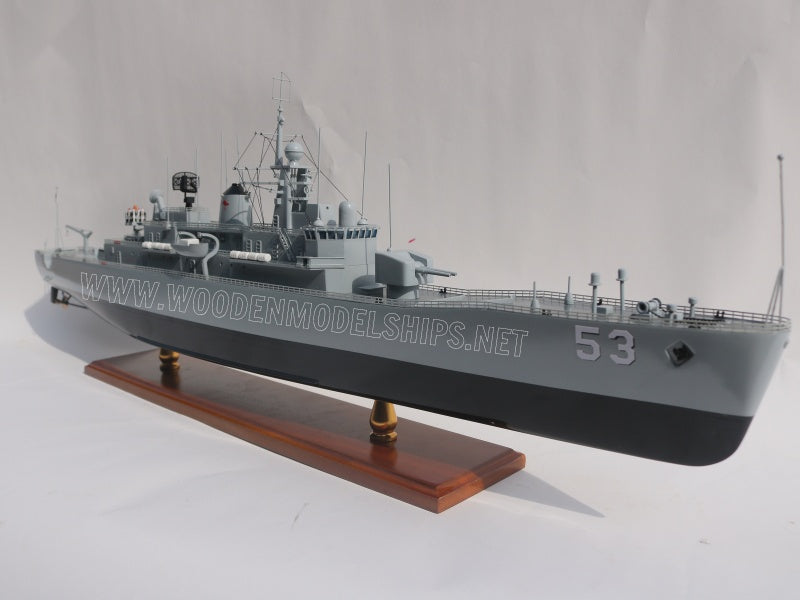 Model Warship HMAS Torrens (DE 53) 100 x 11 x H. 34 cm