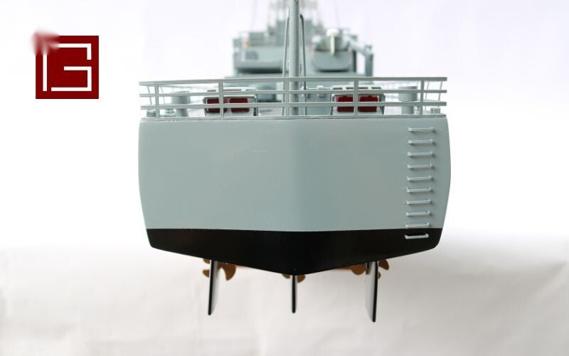 Model Warship HMAS Townsville 205 90 x 16 x H. 48 cm