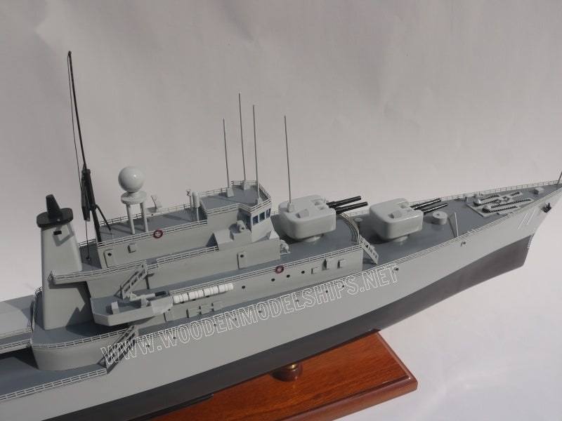 Modell-Kriegsschiff HMAS Vampire (D11) 100 x 11 x H. 34 cm