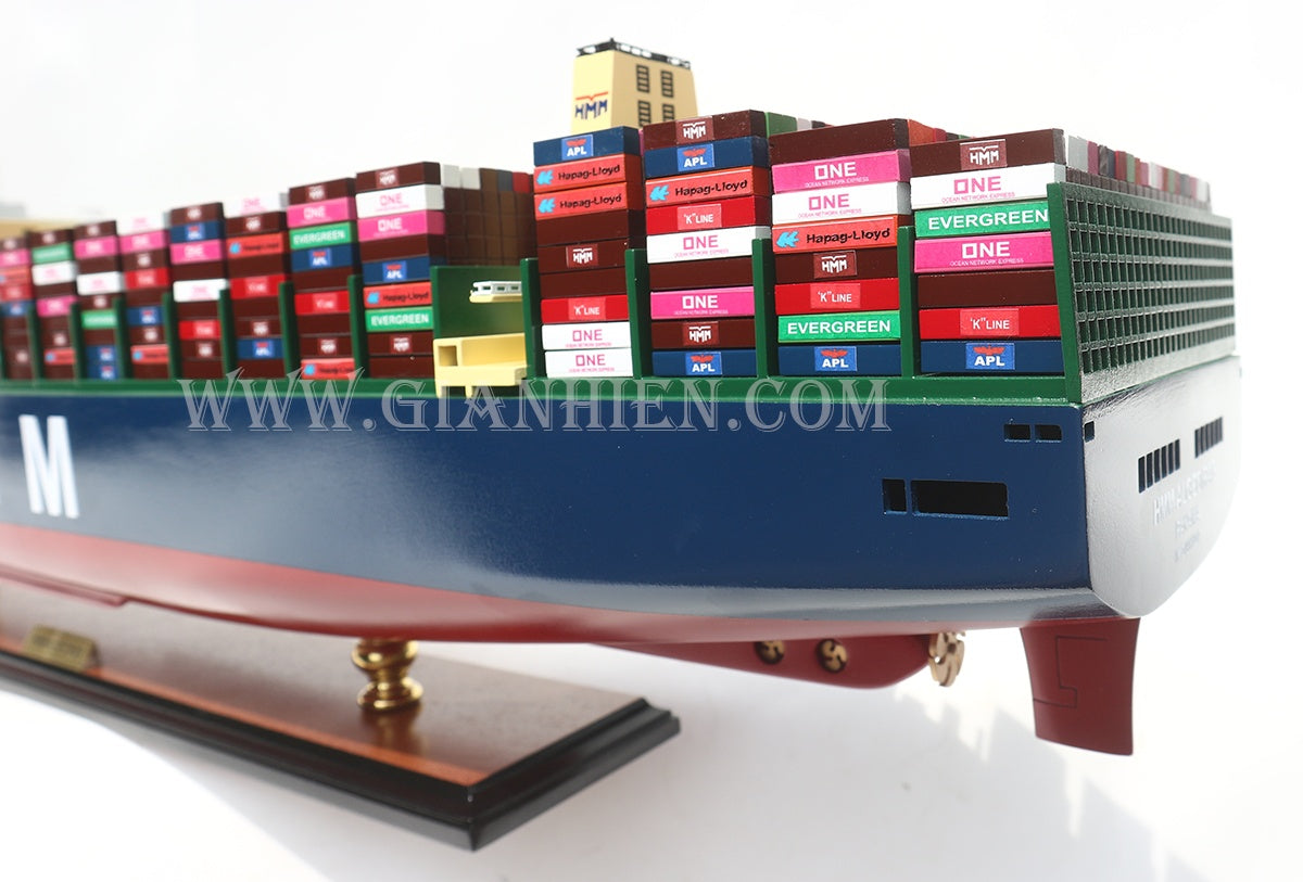 Model Cargo Ship HMM Algeciras 105 x 16 x H. 29 cm