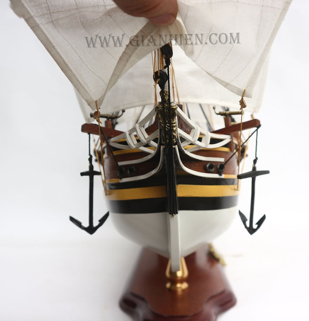 Model Tall Ship HMS Bounty Paint 64 x 14 x H. 63 cm