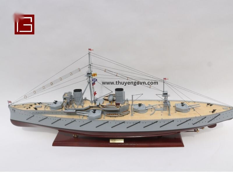 Model Warship HMS Dreadnought 1906 103 x 18 x H. 43 cm