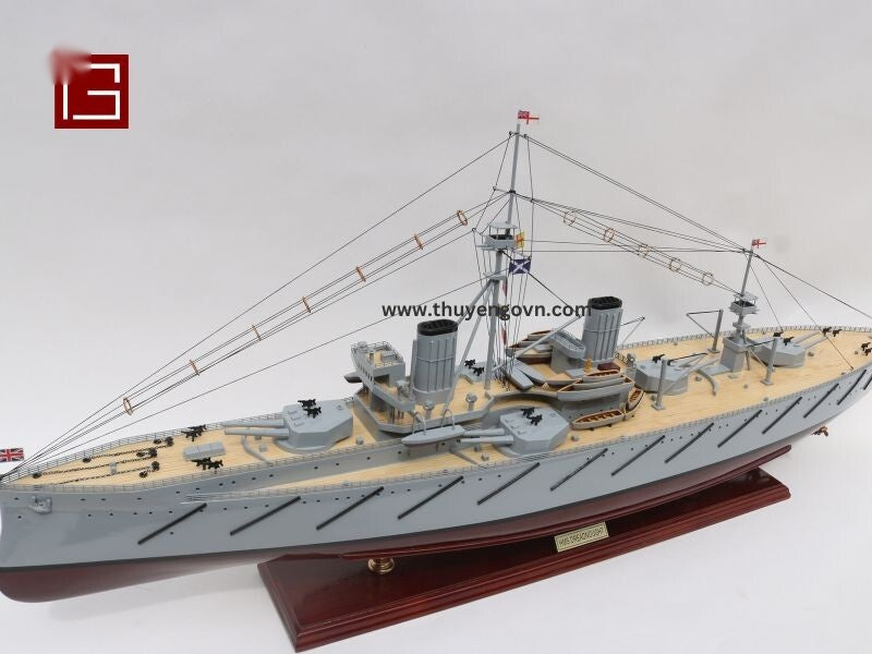 Model Warship HMS Dreadnought 1906 103 x 18 x H. 43 cm