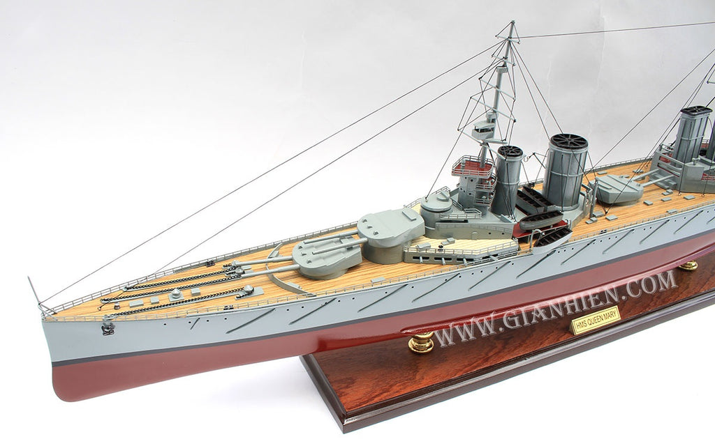 Model Warship HMS Queen Mary 101 x 14 x H. 32 cm