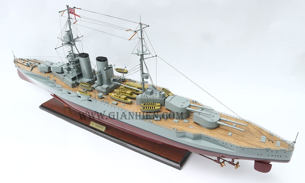 Modell-Kriegsschiff HMS Warspite 100 x 27 x H. 37 cm