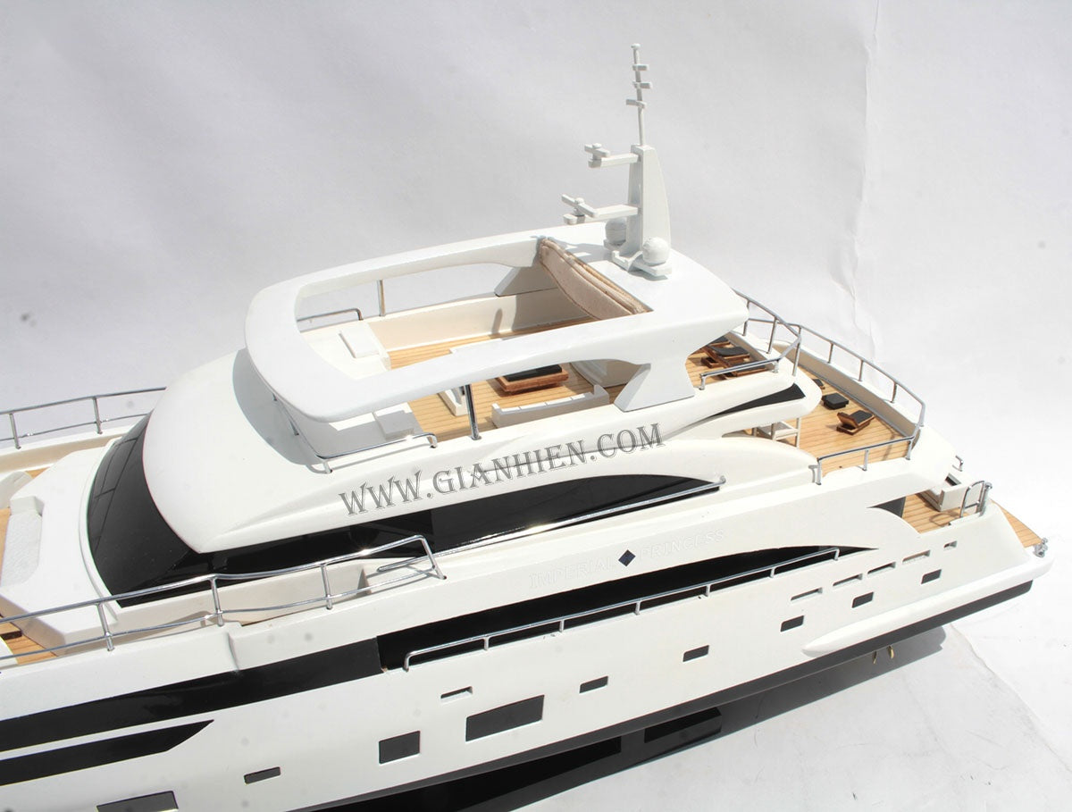 Modellyacht Imperial Princess 68 x 18 x H. 33 cm