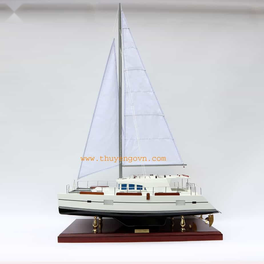Model Sailing Boat Lagoon 440 Catamaran 70 x 40 x H. 110 cm