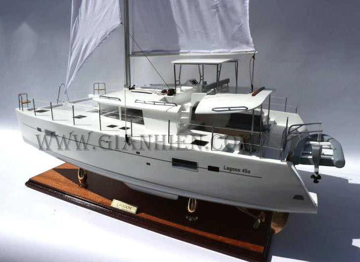 Model Sailing Boat Lagoon 450f Catamaran 70 x 40 x H. 106 cm