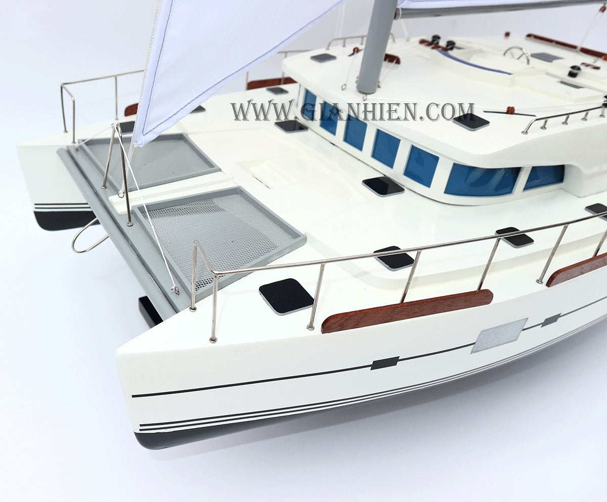 Model Sailing Boat Lagoon 500 Catamaran 70 x 40 x H. 110 cm