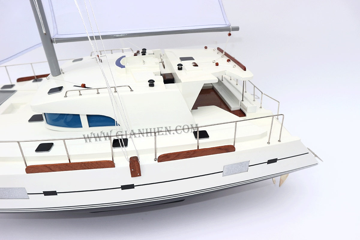 Model Sailing Boat Lagoon 500 Catamaran 70 x 40 x H. 110 cm