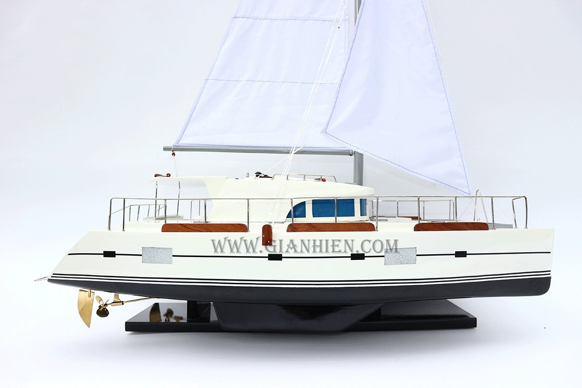 Model Sailing Boat Lagoon 500 Catamaran 70 x 40 x H. 110 cm