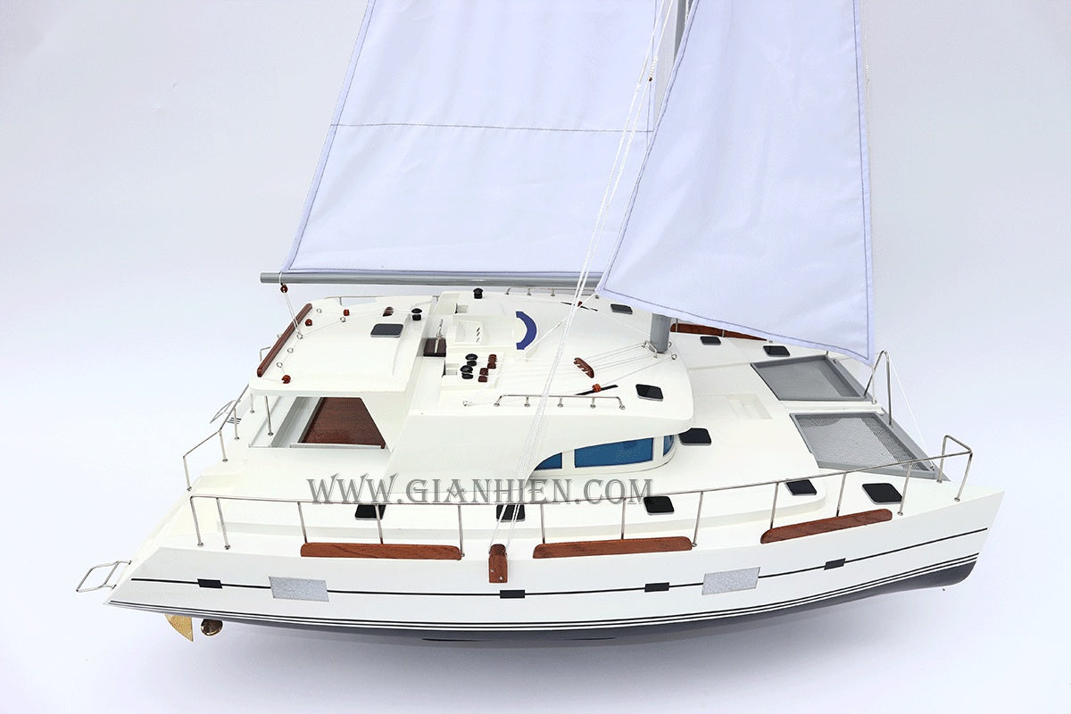 Model Sailing Boat Lagoon 500 Catamaran 70 x 40 x H. 110 cm