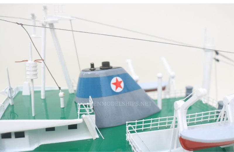 Model Ship M/s Blanik SHIP 100 x 15 x H. 35 cm