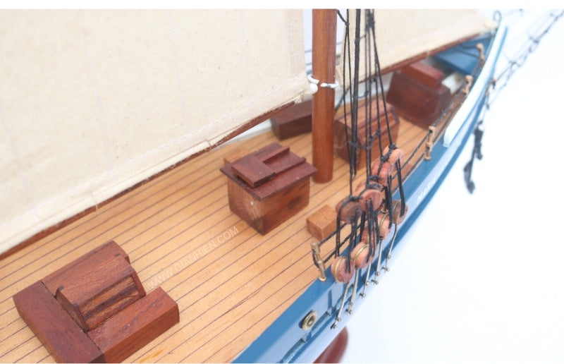 Traditional Model Boat Marie Clarisse 77 x 16 x H. 64 cm