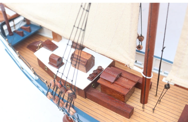 Traditional Model Boat Marie Clarisse 77 x 16 x H. 64 cm