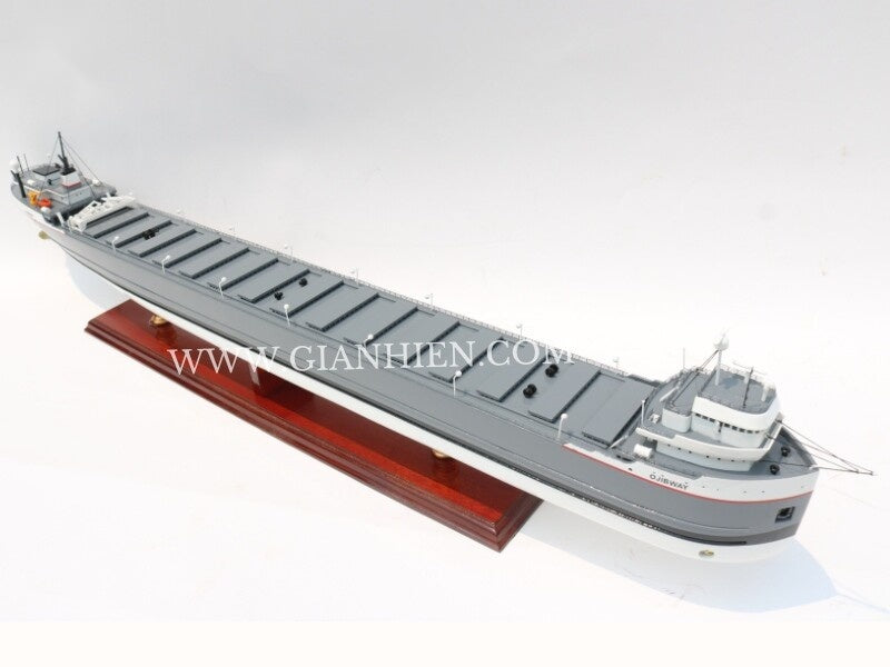 Modell-Frachtschiff Ojibway 100 x 10 x H. 23 cm