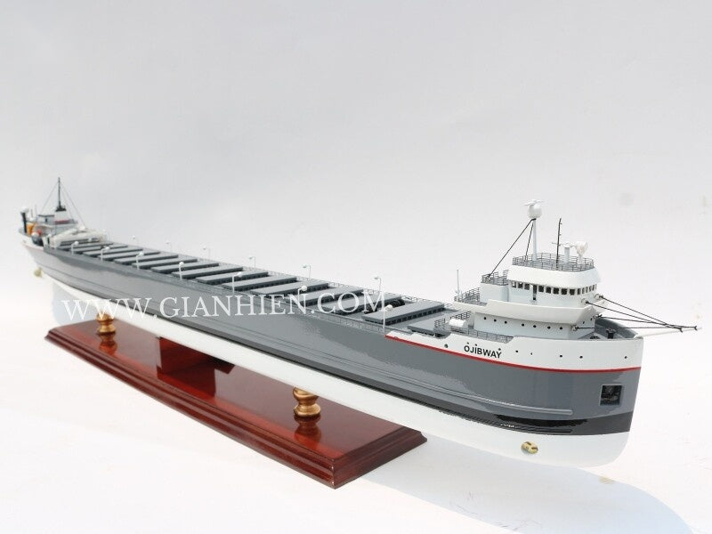 Modell-Frachtschiff Ojibway 100 x 10 x H. 23 cm