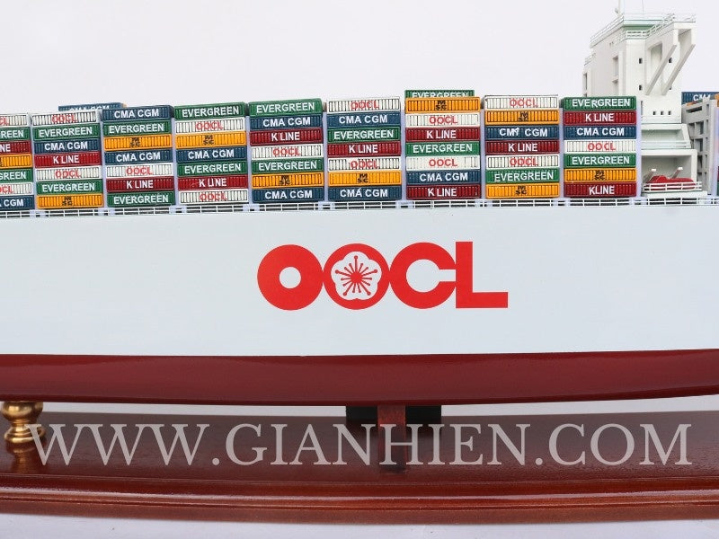 Model Cargo Ship OOCL Germany 100 x 15 x H. 26 cm