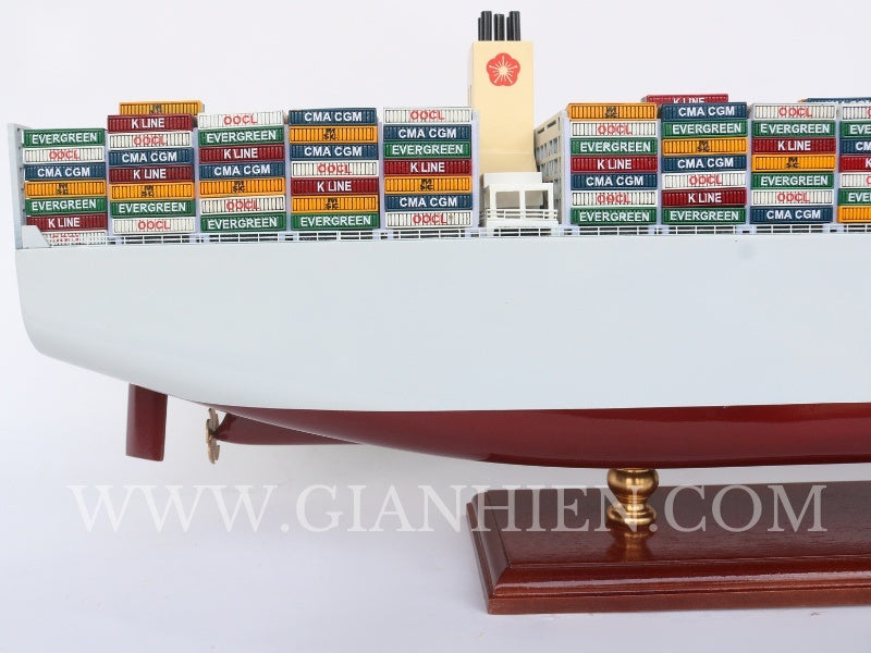 Model Cargo Ship OOCL Germany 100 x 15 x H. 26 cm