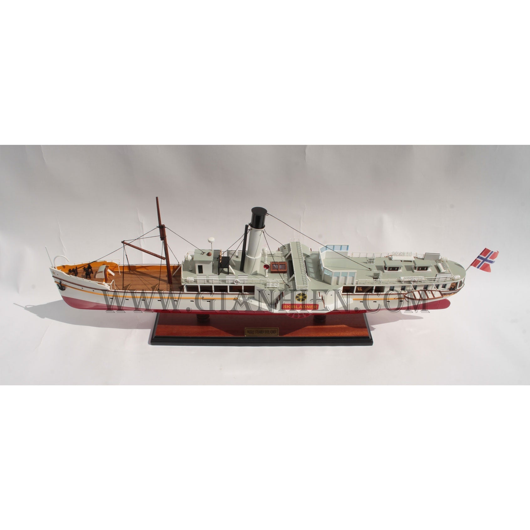 Modell-Ozeanliner Paddle Steamer Skibladner 72 x 14 x H. 23 cm