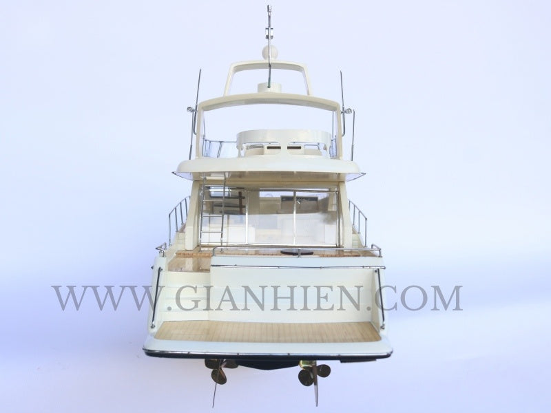Modellyacht Princess 60 89 x 23 x H. 40 cm