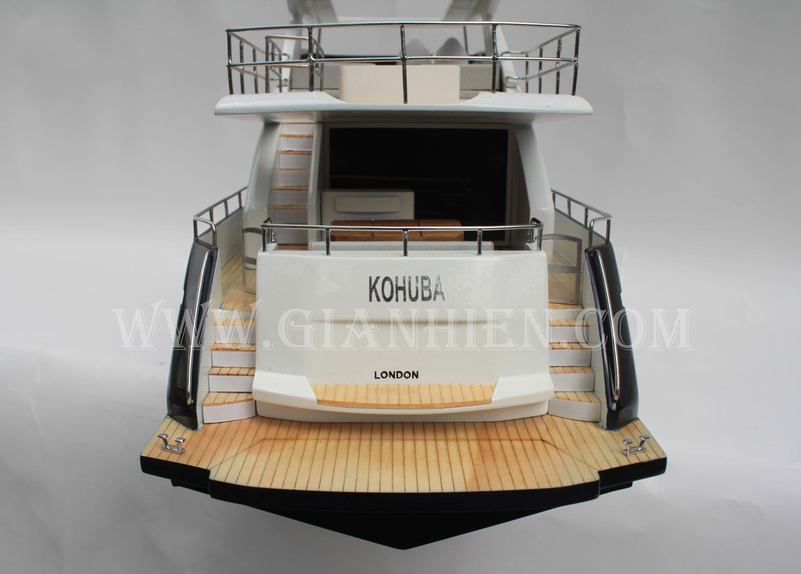 Modellyacht PRINCESS SUPERYACHTS 30M - Blue/Black 94 x 20 x H. 36 cm