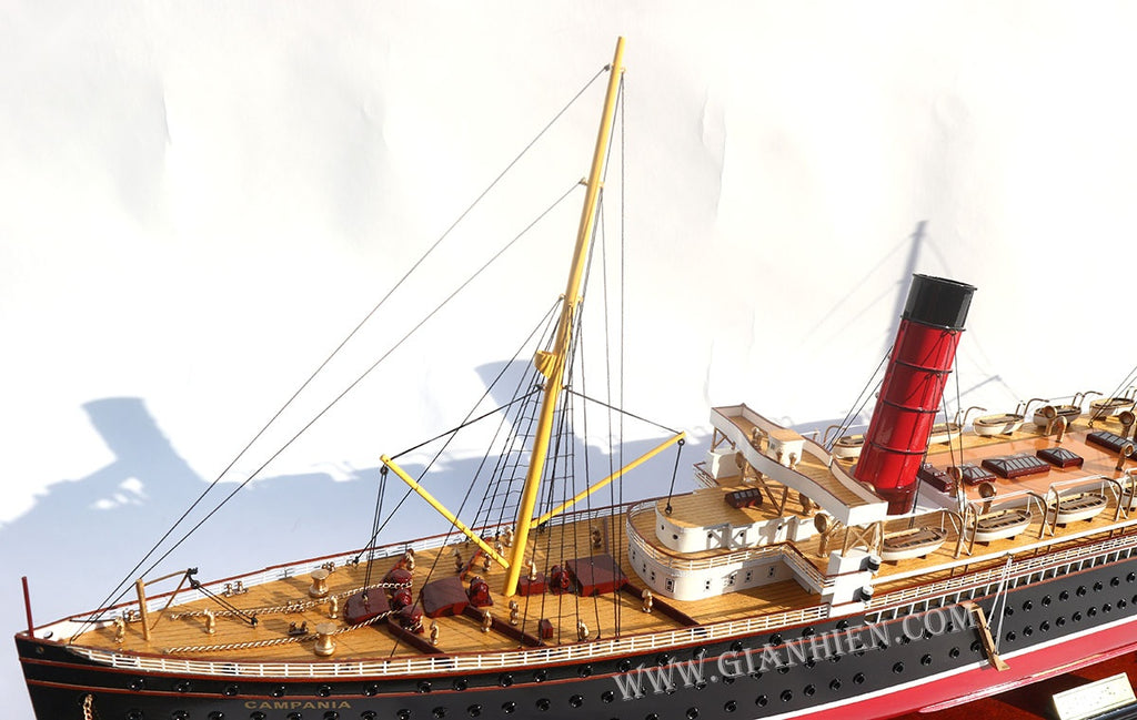 Modell-Ozeanliner RMS Campania 100 x 12 x H. 32 cm