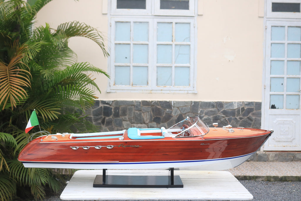 Model Speed Boat Riva Aquarama X-Large (scale 1/5) 174 x 50 x H. 58 cm