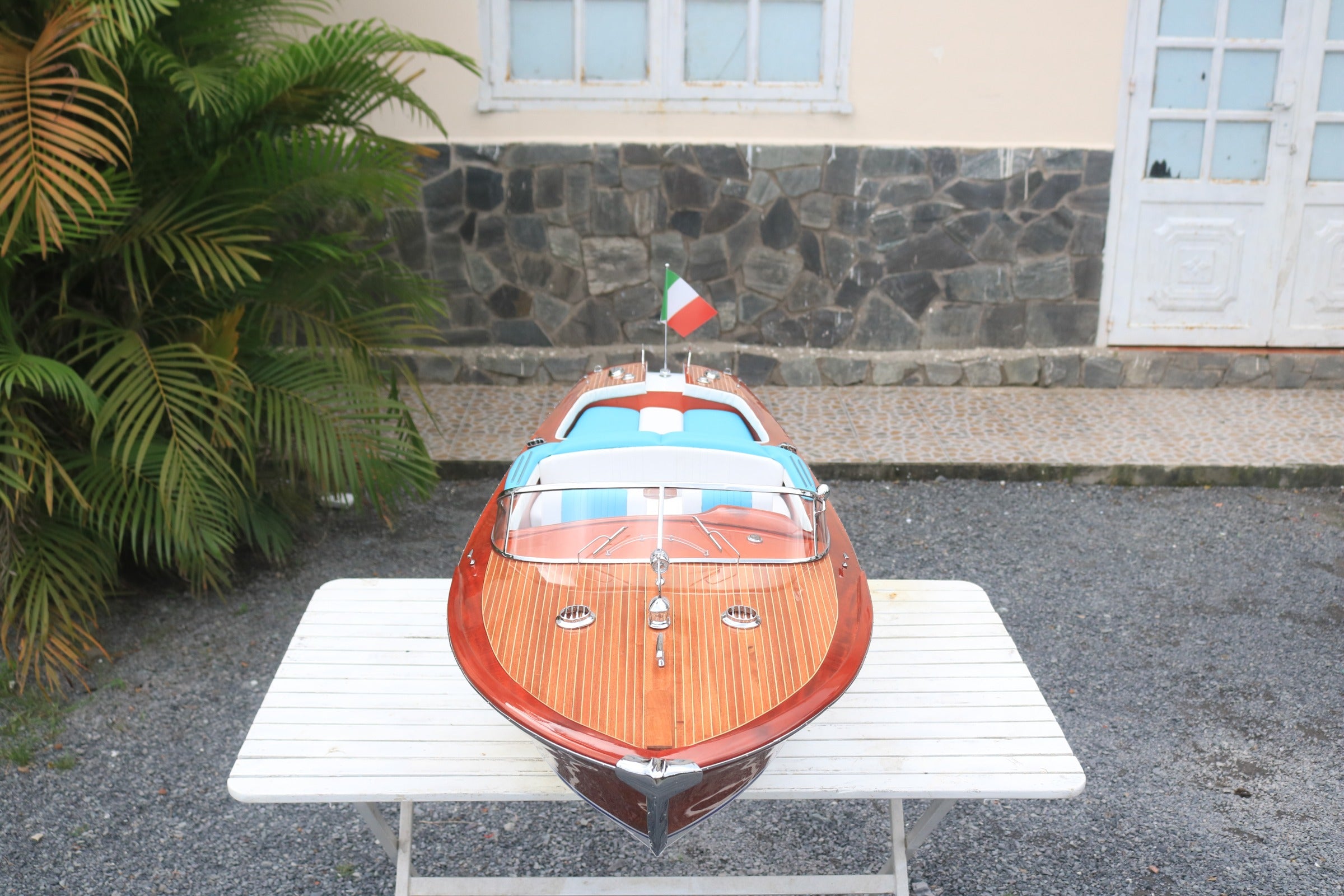 Model Speed Boat Riva Aquarama X-Large (scale 1/5) 174 x 50 x H. 58 cm