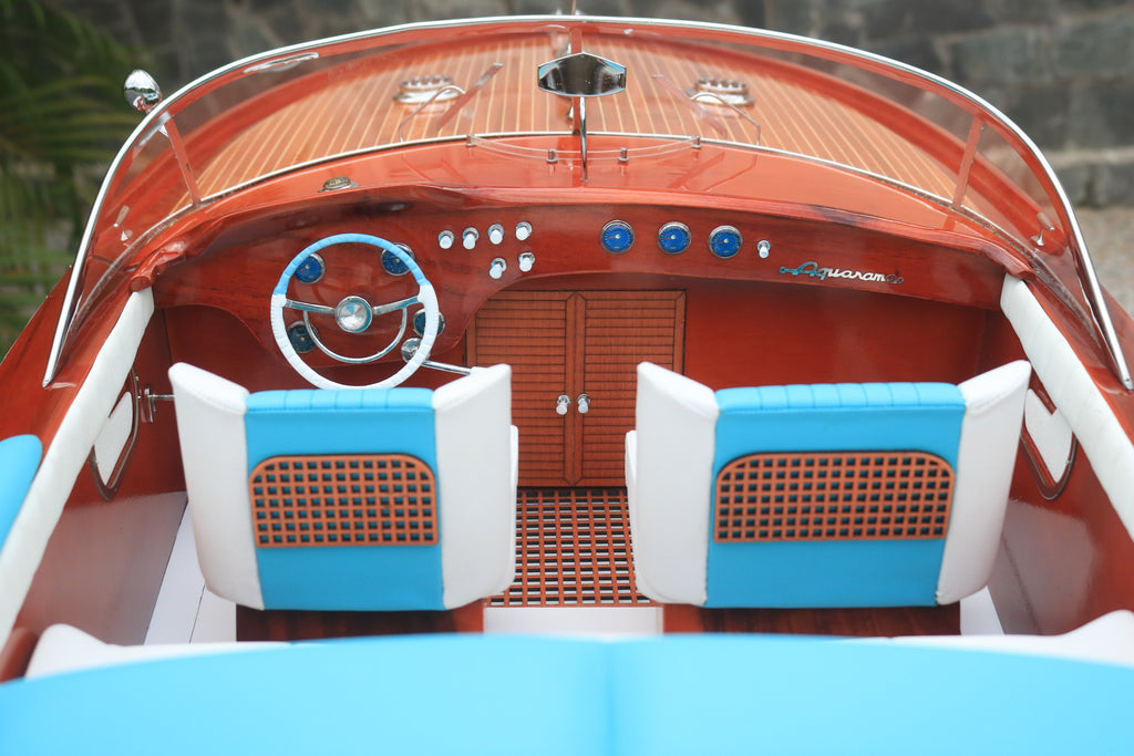 Model Speed Boat Riva Aquarama X-Large (scale 1/5) 174 x 50 x H. 58 cm