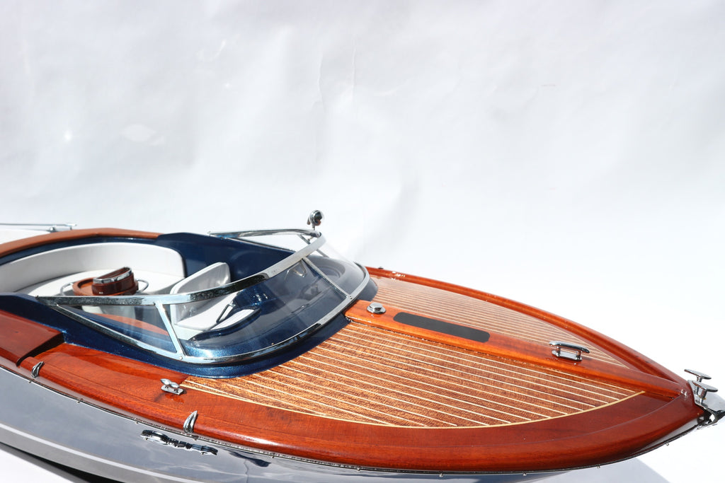 Model Speed Boat Riva Aquariva 88 x 27 x H. 23 cm
