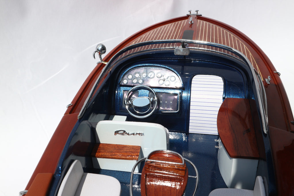 Model Speed Boat Riva Aquariva 88 x 27 x H. 23 cm