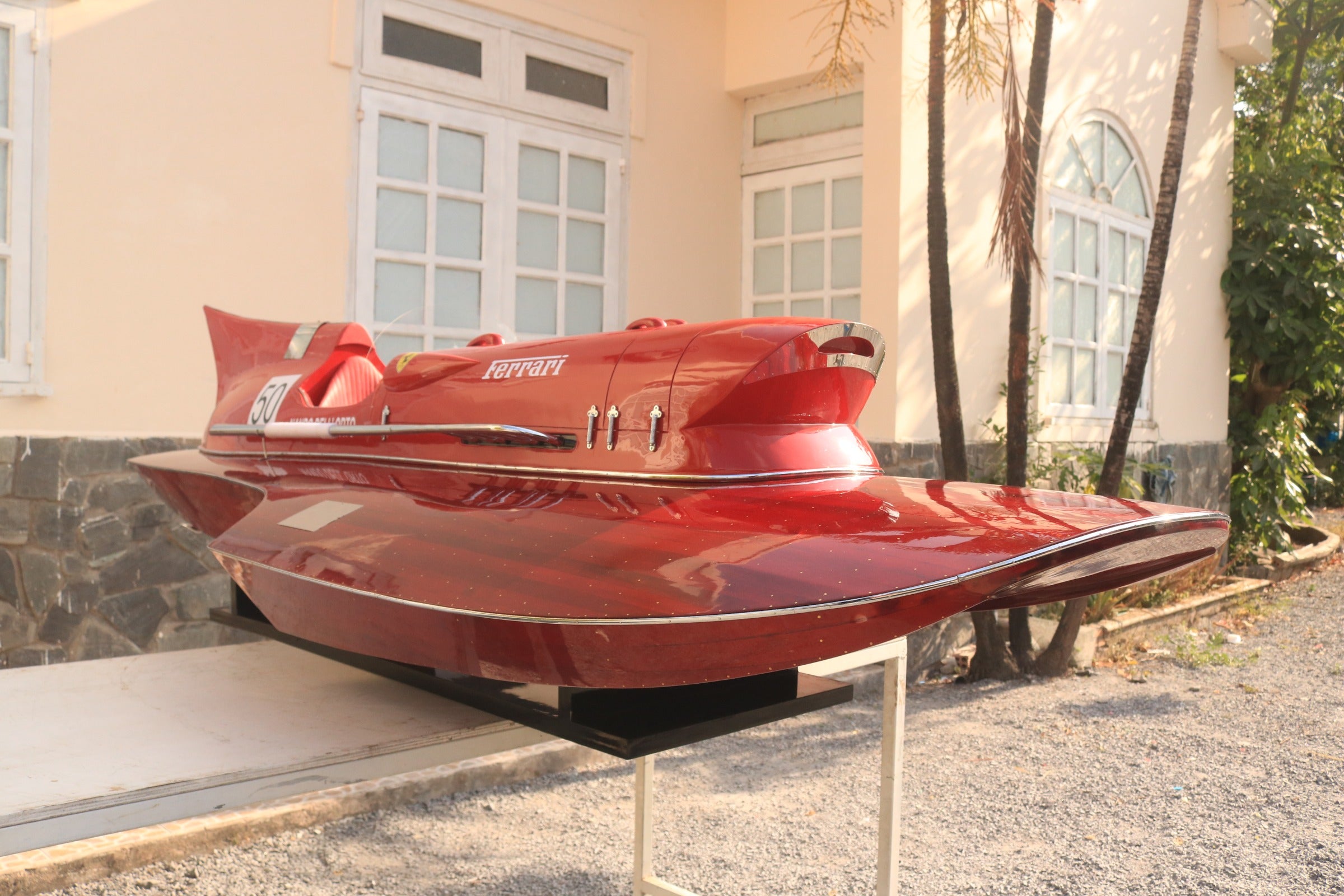 Modell-Speedboot Ferrari Hydroplane, 1954 XXXL size (hull ) 316X120X87 316 x 120 x H. 87 cm