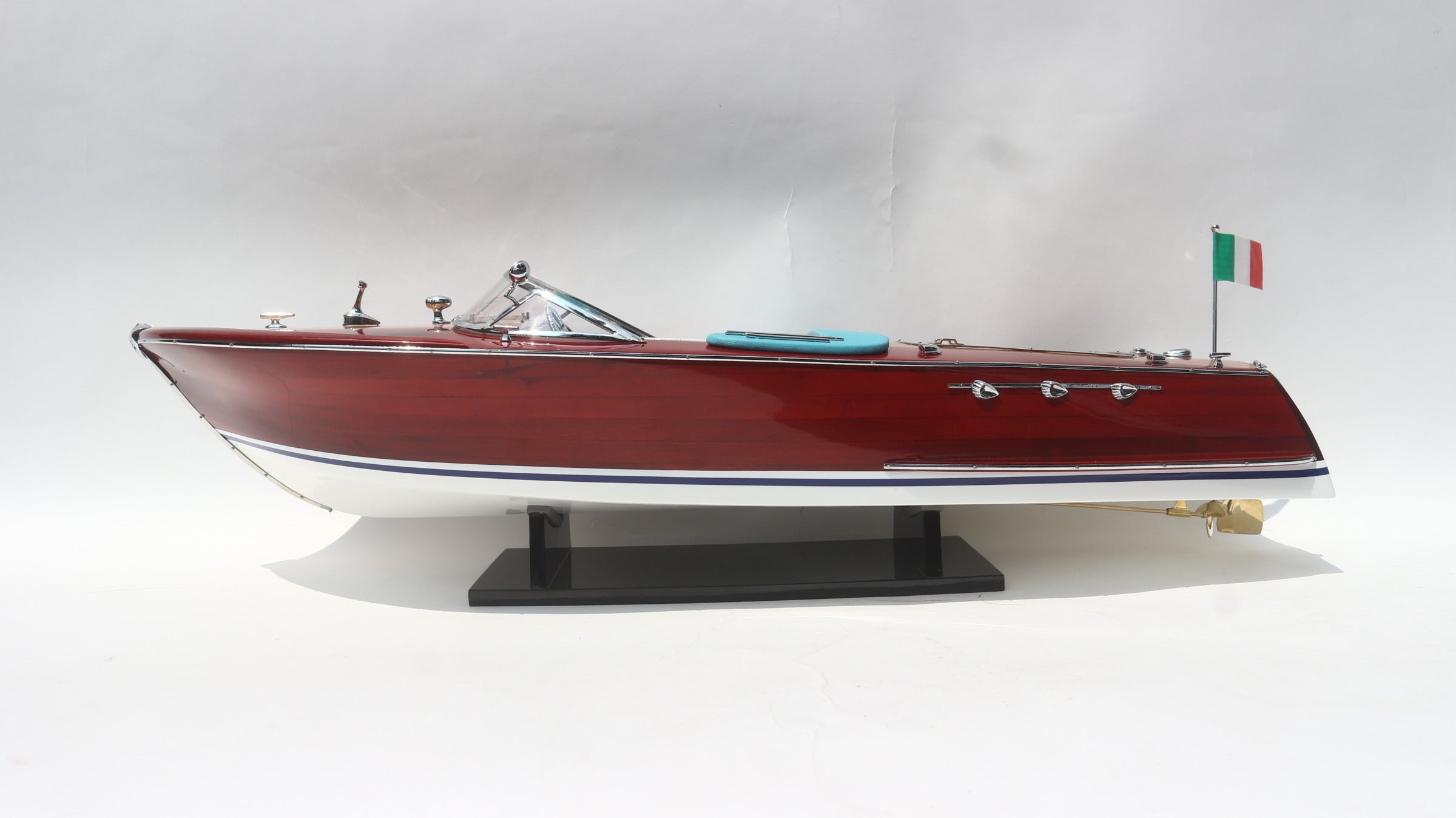 Model Speed Boat Riva Super Ariston 90 x 27 x H. 22 cm