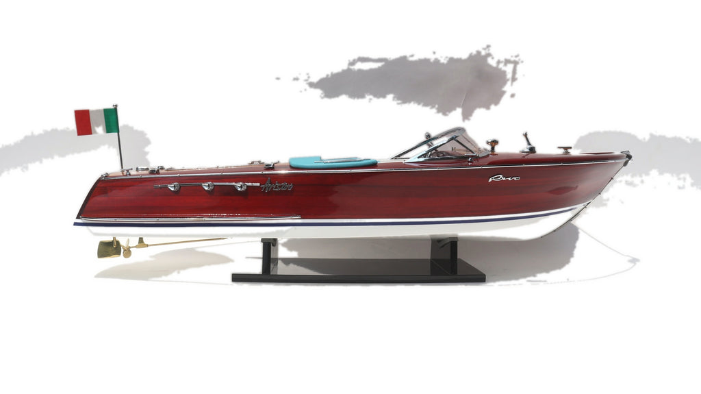Model Speed Boat Riva Super Ariston 90 x 27 x H. 22 cm
