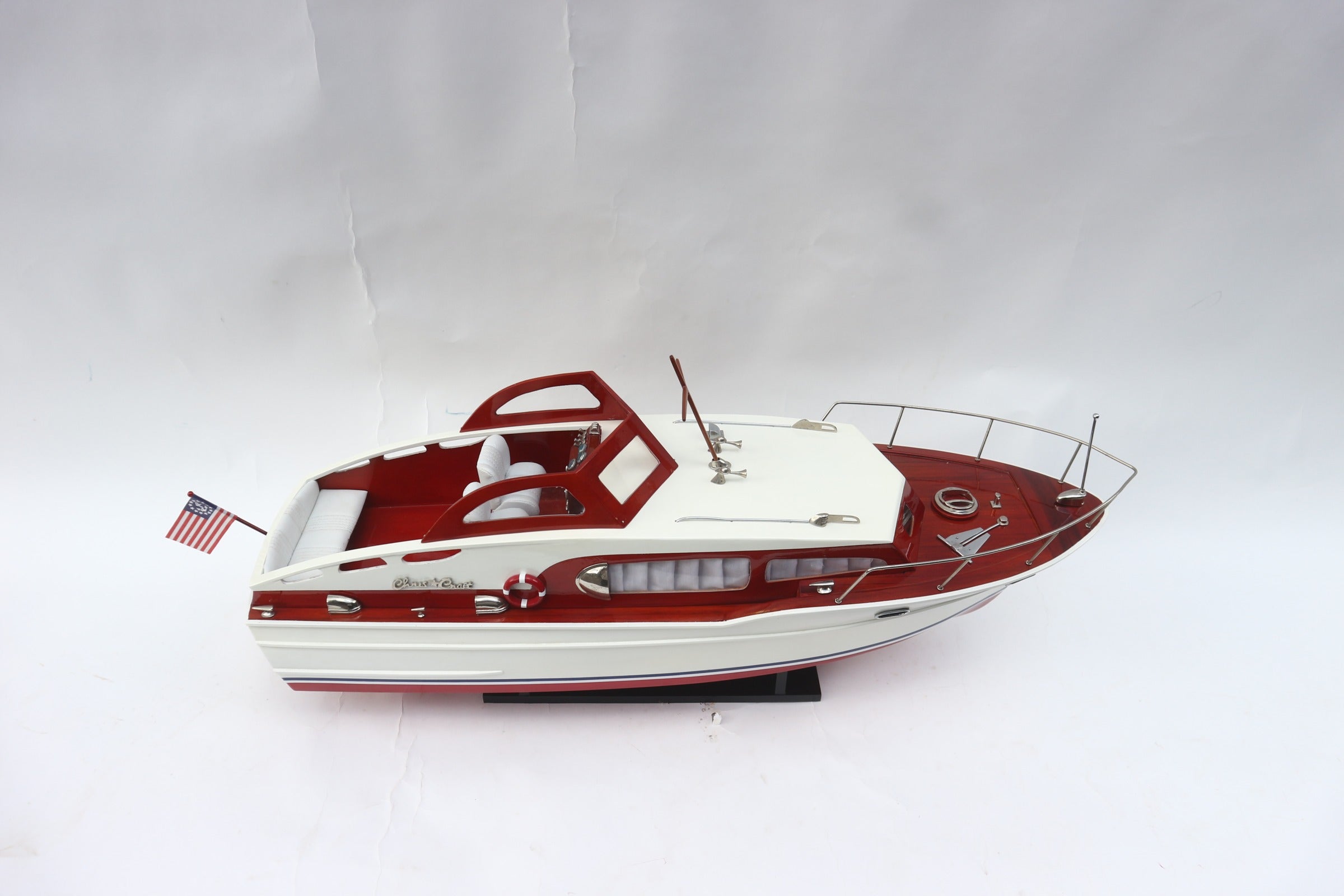 Model Speed Boat Chris Craft Commander 71 x 22 x H. 28 cm