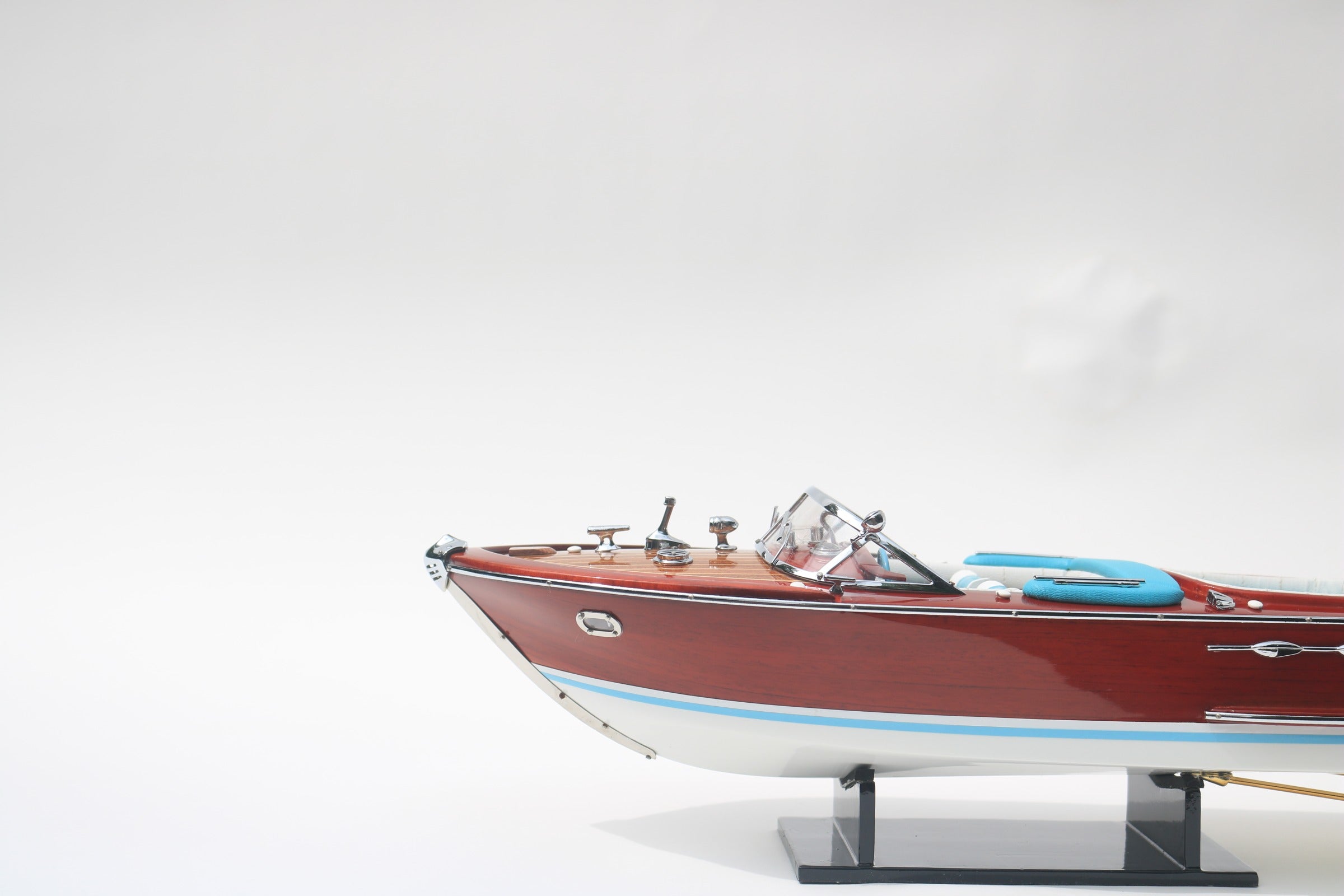 Model Speed Boat Special Riva Aquarama 41 x 13 x H. 12 cm